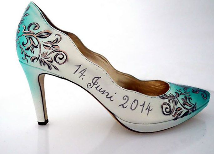 bemalte Hochzeitsschuhe