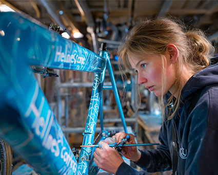 Carbon-Fahrradrahmen-Lackierung