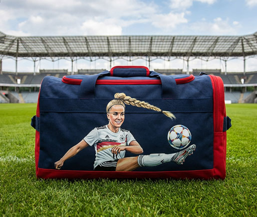 Sporttasche individuell bemalen lassen